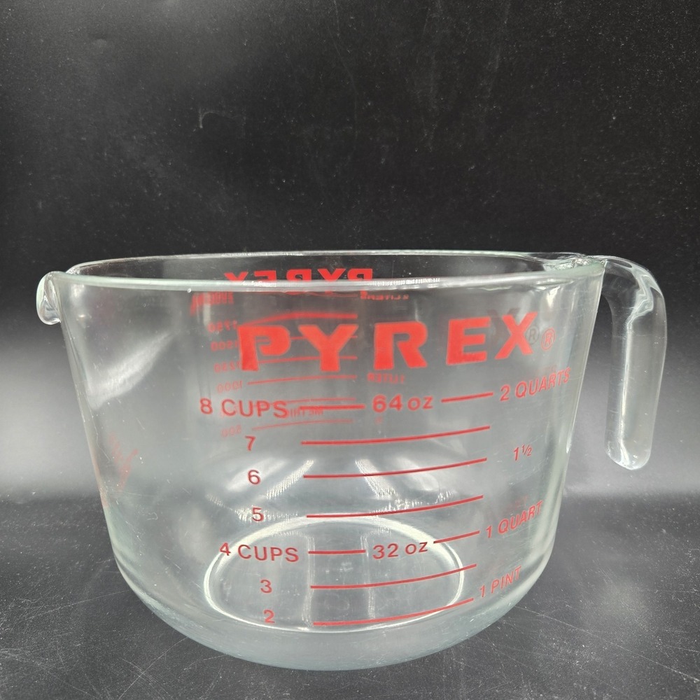 Vtg PYREX 564 Measuring Cup 8 Cups 64 Oz 2 Quarts 2 Liters 2000 ML Red Lettering